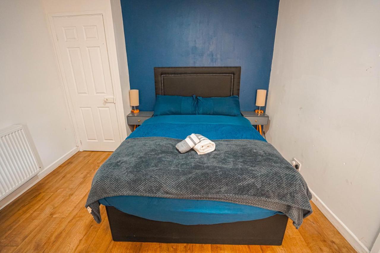 Private And Spacious 2 Bedroom House - Free Parking! Cardiff Exterior foto